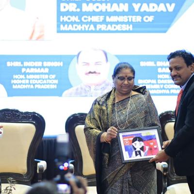 FALICITATION AT SEMINAR ON YOUTH FOR CYBER WELLNESS, BHOPAL - 22/01/2025